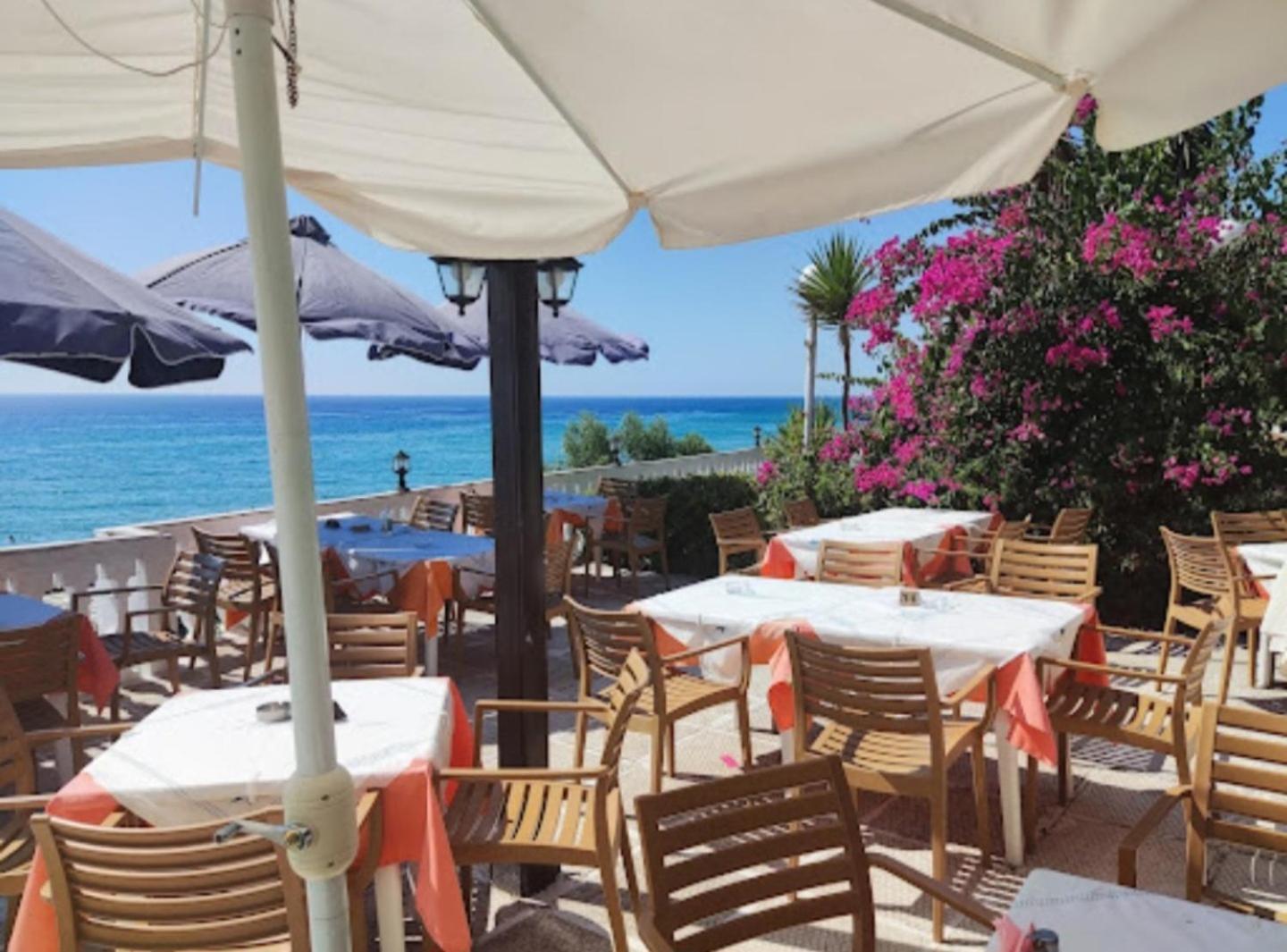 Seablue 137 Corfu Glyfada Apartment Exterior photo